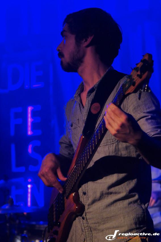 Tristan Flanigen (Bass) …